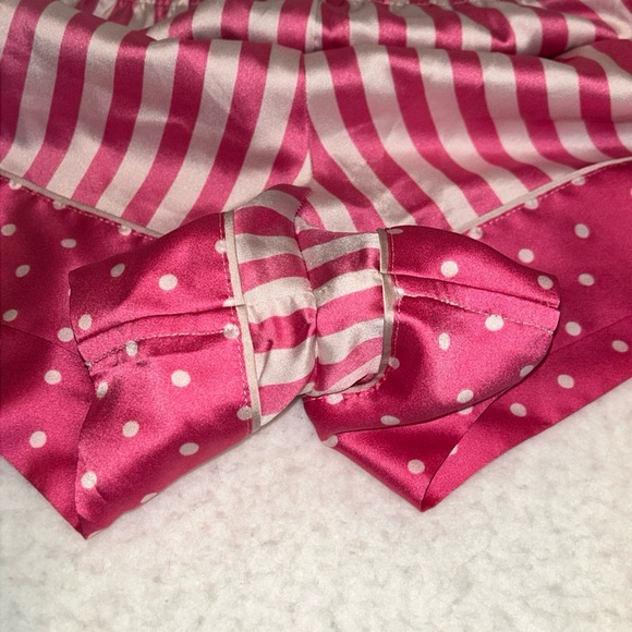 Victorias Secret silky sleep shorts - Picture 5 of 10